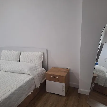 Apartment 1 * Тирана