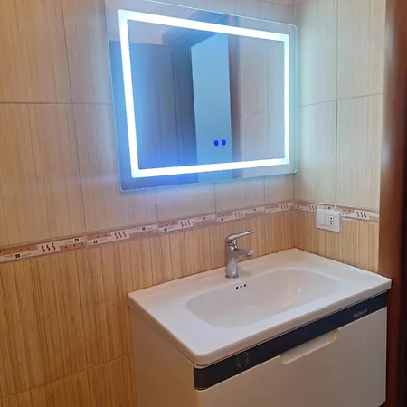 Apartment 1 * Тирана